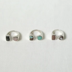 Duality Split Ring